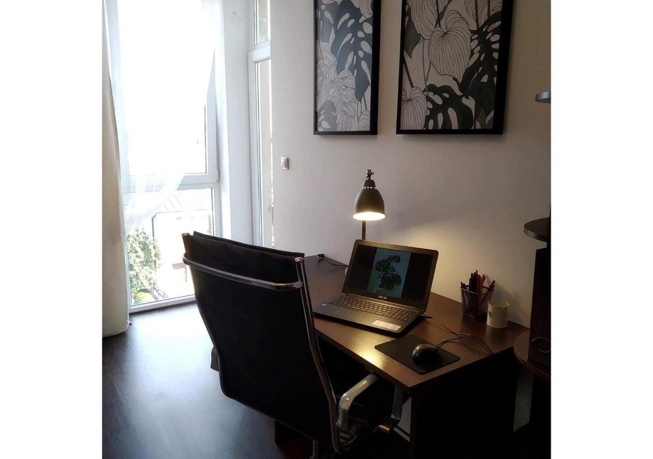 Sunny Penthouse With Roof Gardens Overlooking The Warsaw Palace Of Culture Pruszków Buitenkant foto